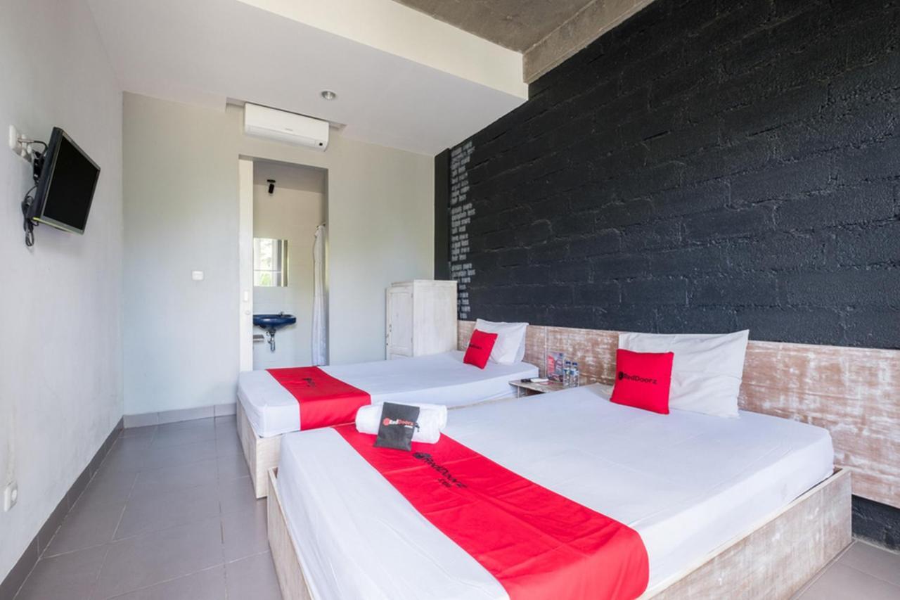 Hotel Reddoorz @ Pecatu Ungasan à Uluwatu Extérieur photo